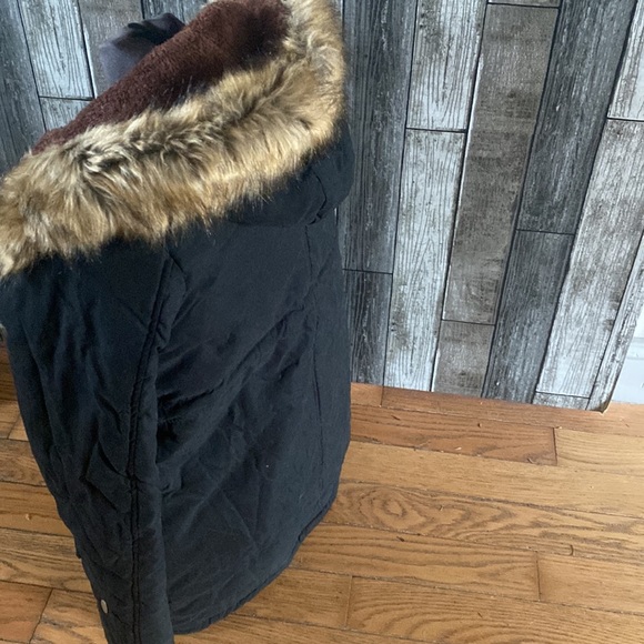 Warm black jacket - Picture 2 of 2